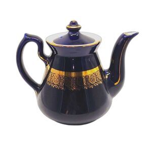 Vintage Hall Royal Blue & Gold Collectible Teapot 063X 6 Cup
